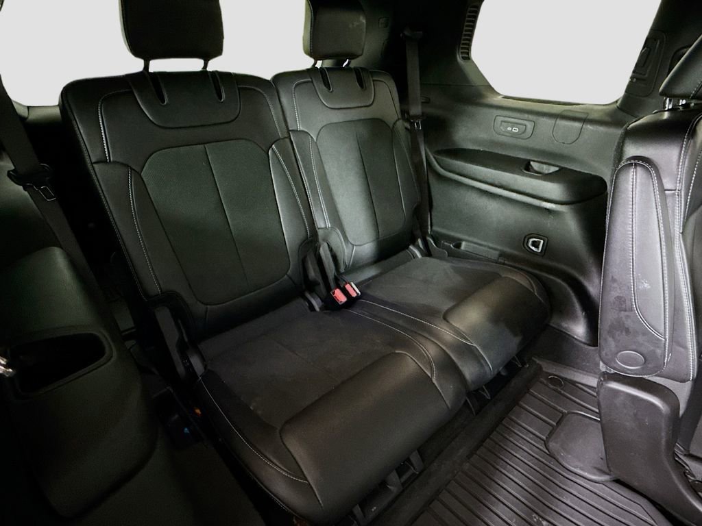 Used 2025 Jeep Grand Cherokee L Altitude image 26