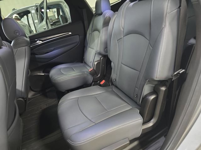 Used 2023 Buick Enclave Essence w/ Experience Buick Package AWD/4WD image 17