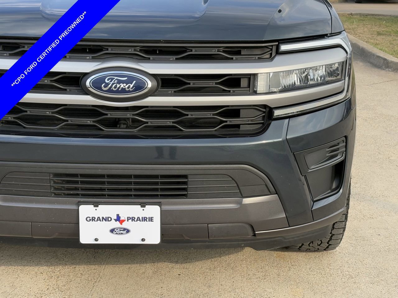 Used 2023 Ford Expedition XLT image 10