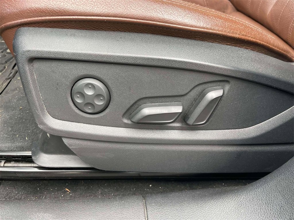 Used 2018 Audi Q5 2.0T Premium Plus w/ Premium Plus Package image 18