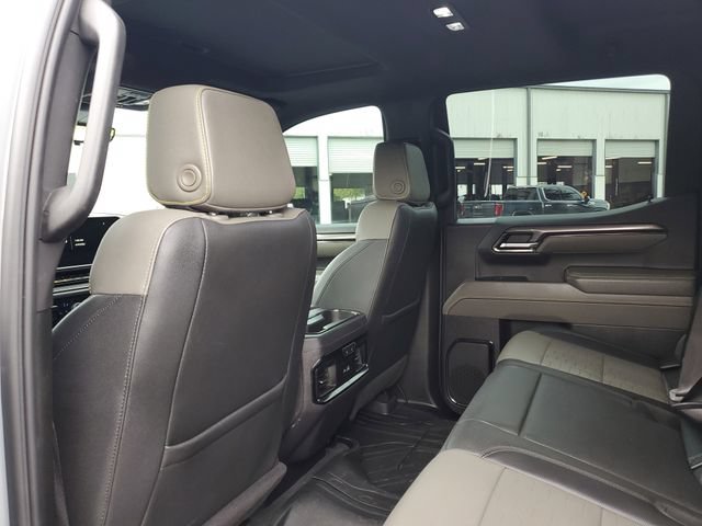 Used 2024 Chevrolet Silverado 1500 ZR2 w/ Technology Package AWD/4WD image 10