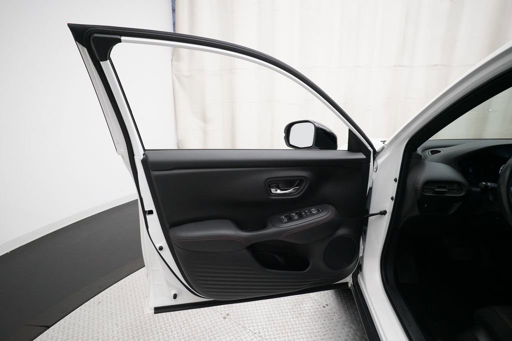 Certified 2023 Honda HR-V Sport image 27