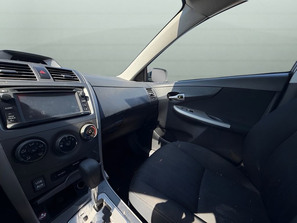 Used 2013 Toyota Corolla S image 26