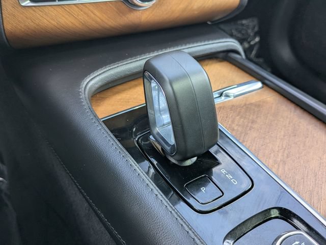 Certified 2023 Volvo XC90 T8 Plus AWD/4WD image 20