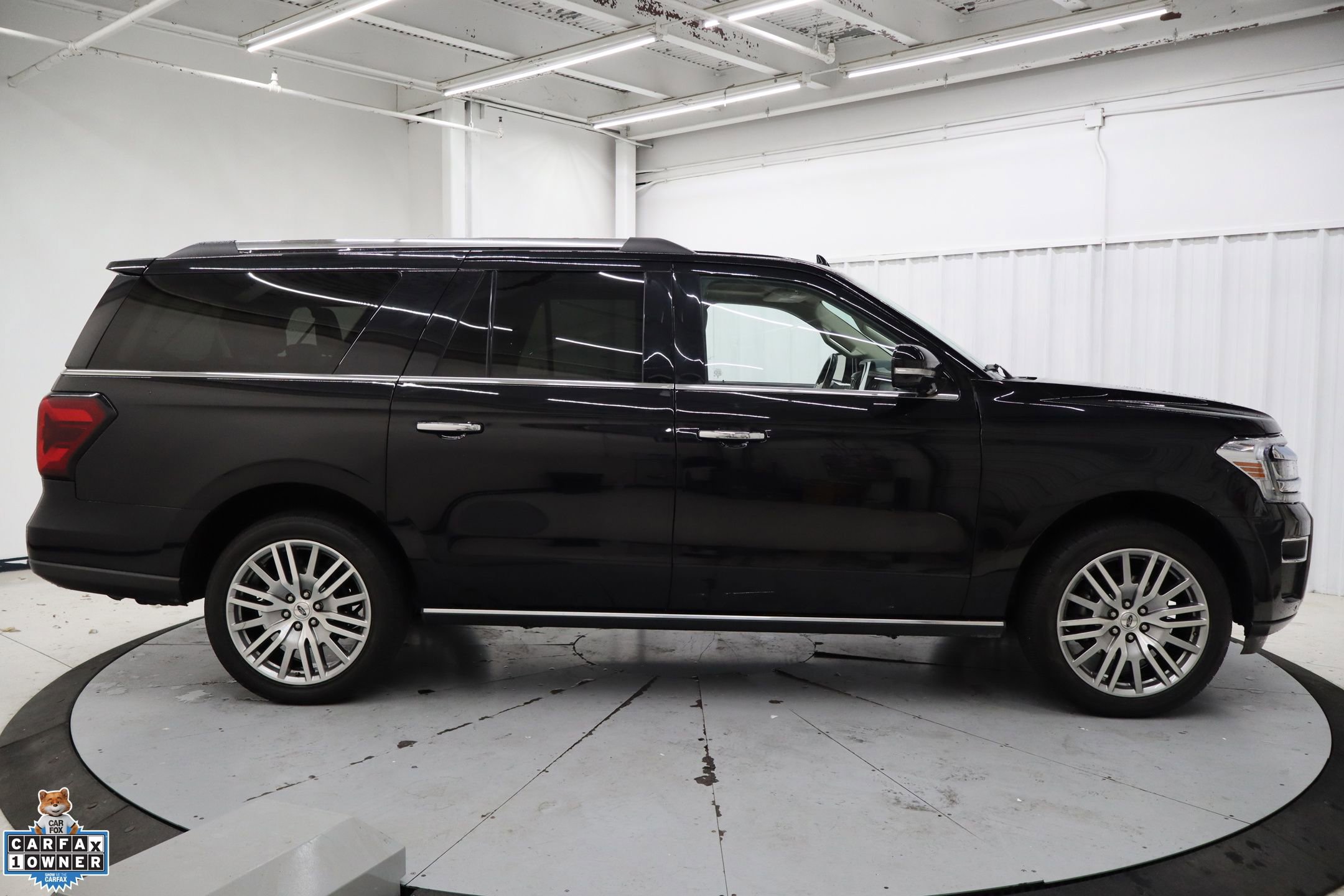 Used 2024 Ford Expedition Max Limited image 2