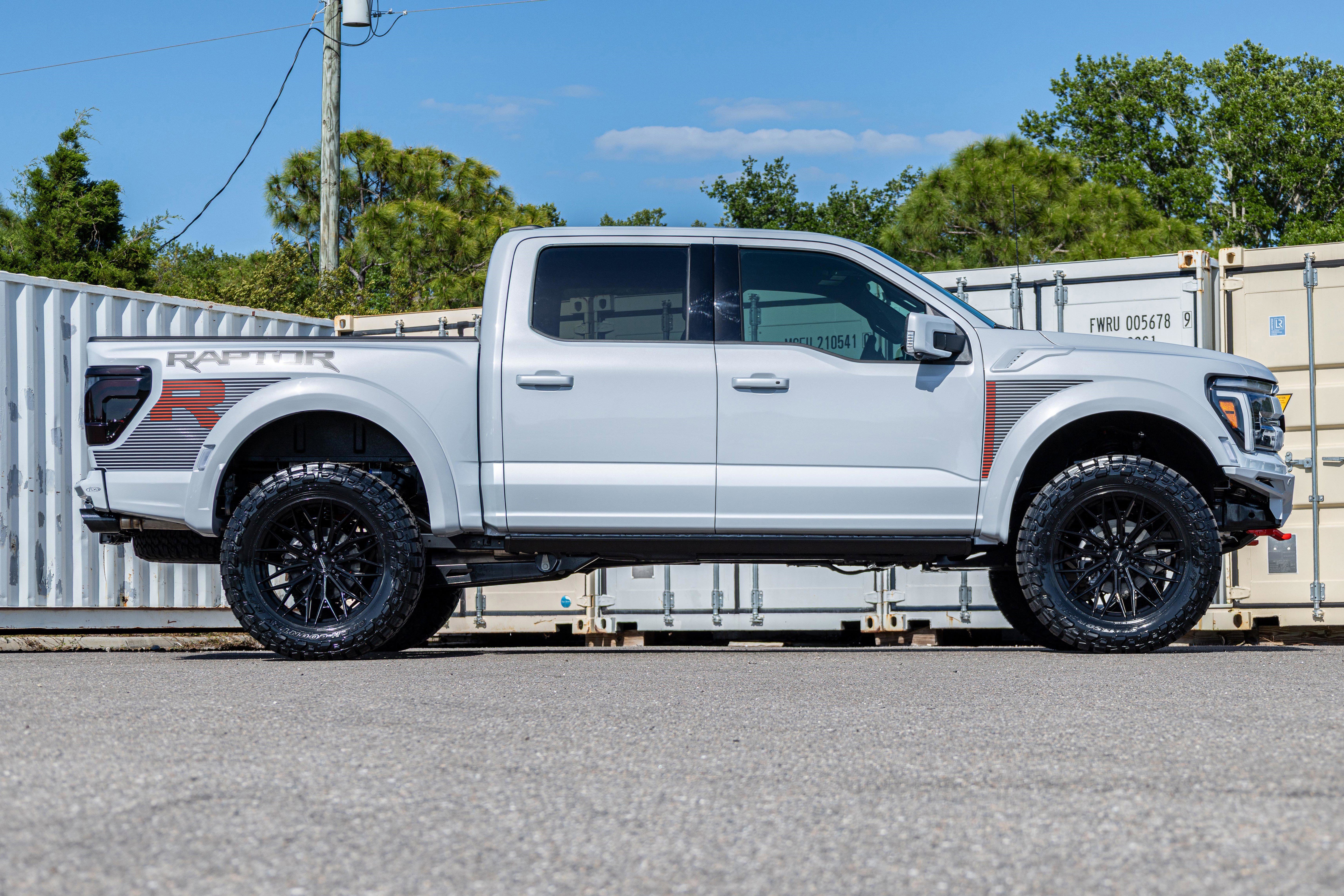 New 2025 Ford F150 Raptor w/ Equipment Group 803A Raptor R AWD/4WD image 2
