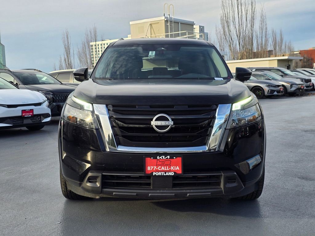 Used 2024 Nissan Pathfinder SV image 8