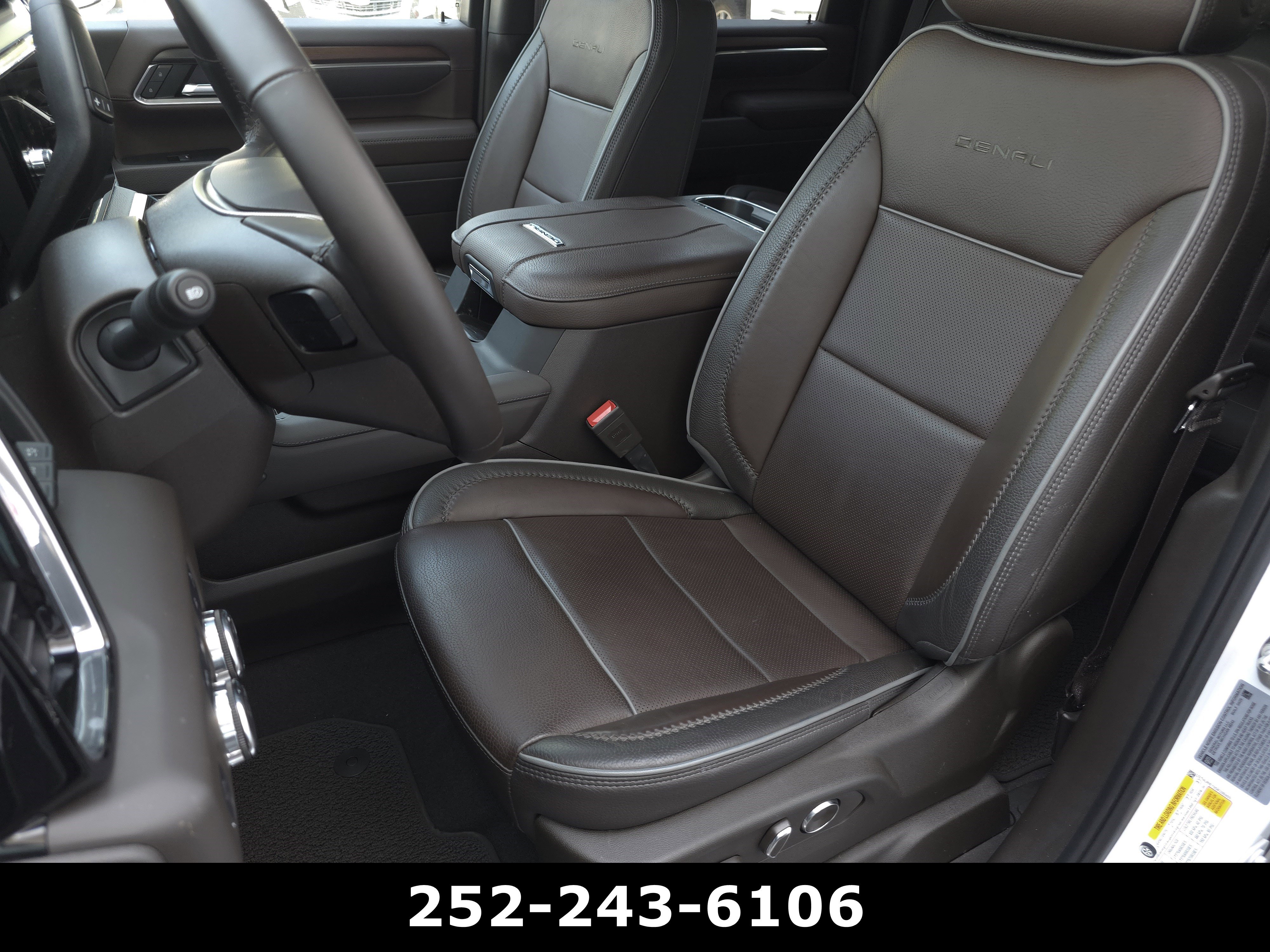 Used 2025 GMC Sierra 2500 Denali w/ Denali Reserve Package AWD/4WD image 10