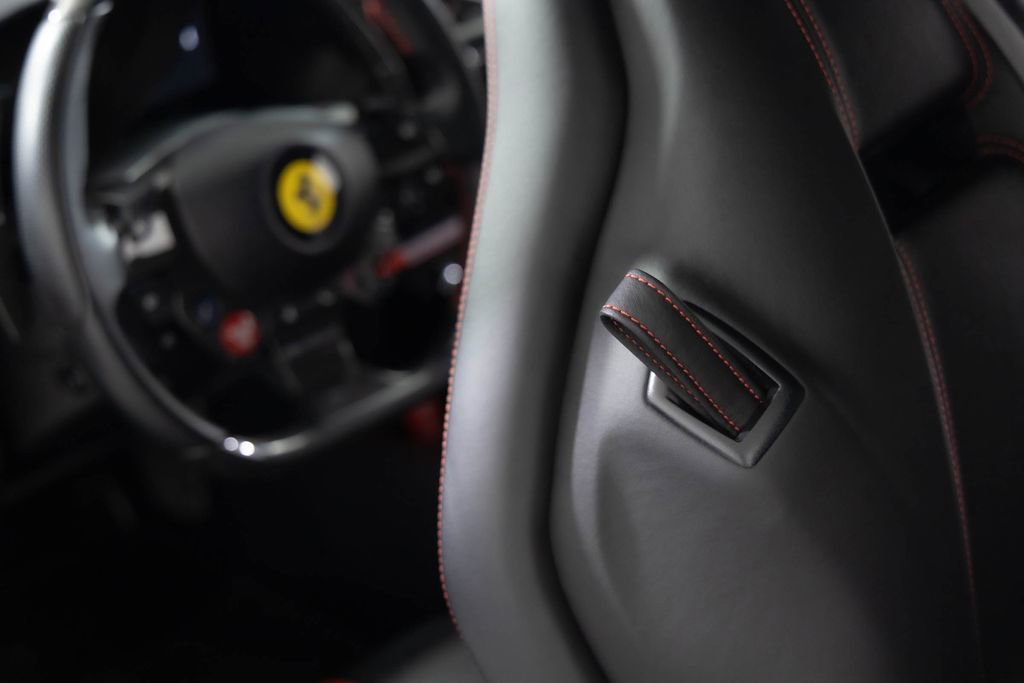 Used 2020 Ferrari F8 Tributo image 39