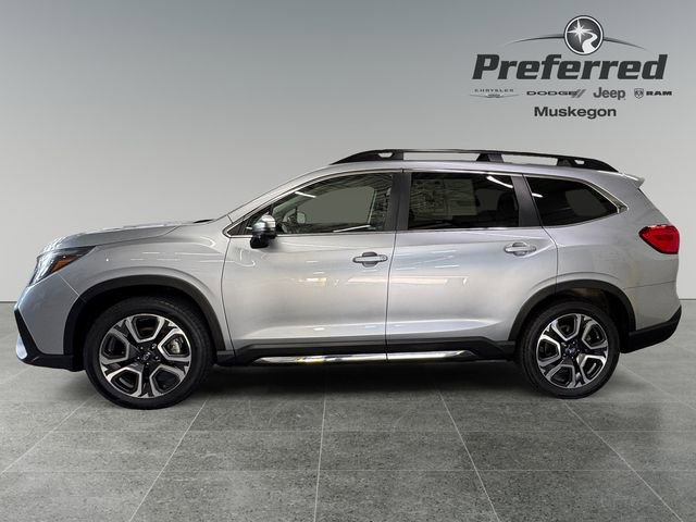 Used 2023 Subaru Ascent Limited w/ Technology Package image 9