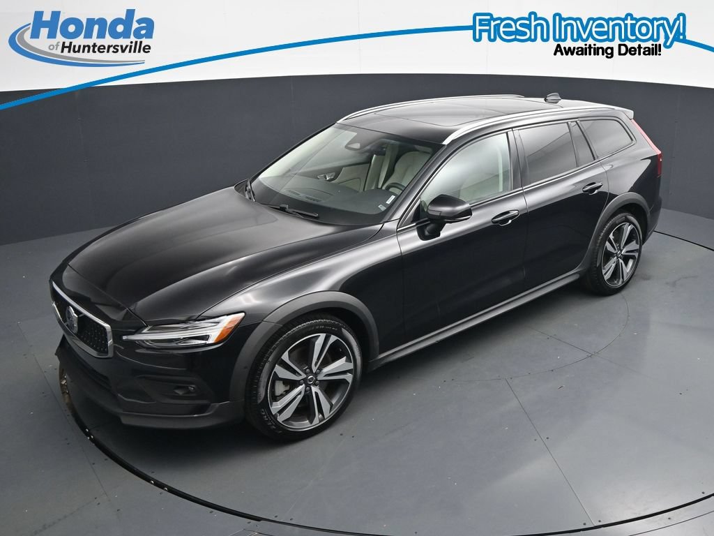 Used 2025 Volvo V60 B5 Cross Country Plus AWD/4WD image 21