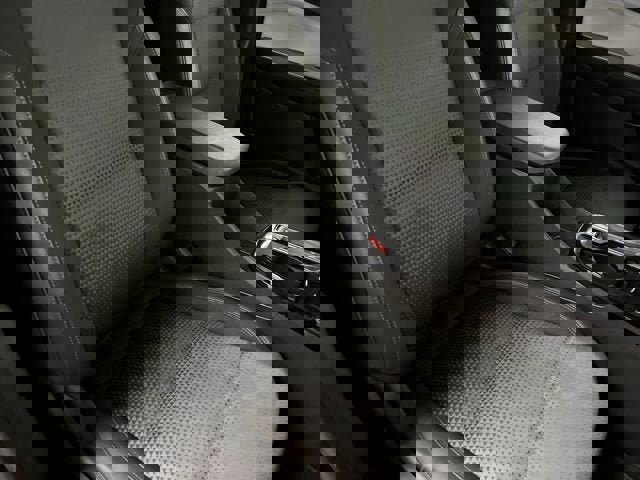 Certified 2025 Chevrolet Trax LT w/ LT Convenience Package image 27