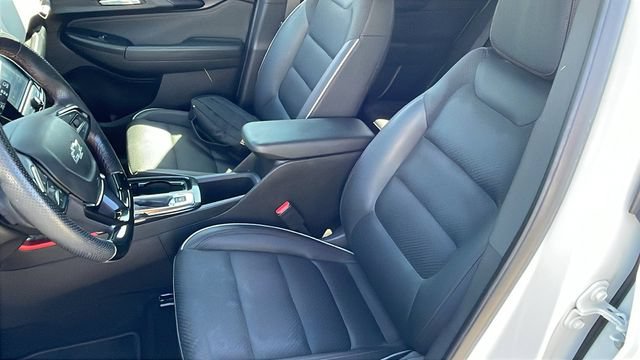 Used 2022 Chevrolet TrailBlazer RS w/ Sun and Liftgate Package FWD image 11