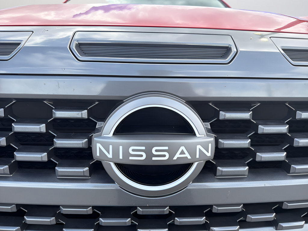 Certified 2025 Nissan Frontier SV RWD image 38