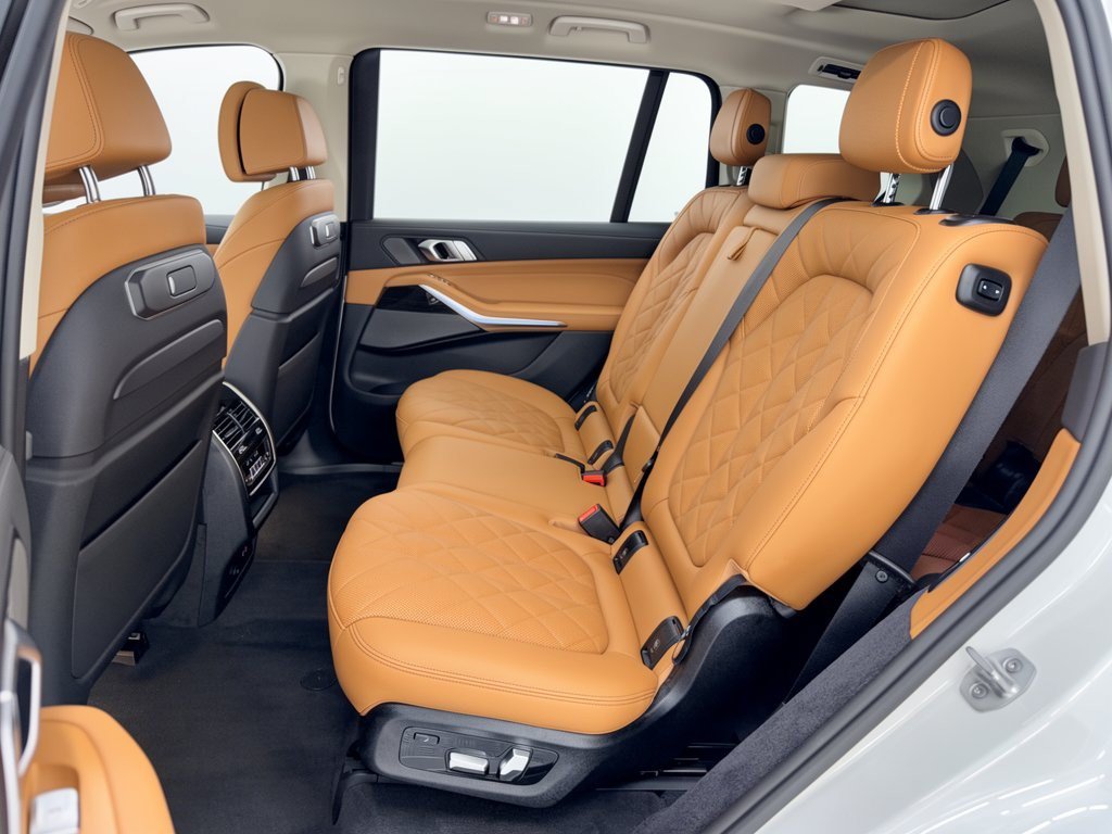 New 2027 BMW X7 xDrive40i w/ Executive Package AWD/4WD image 25