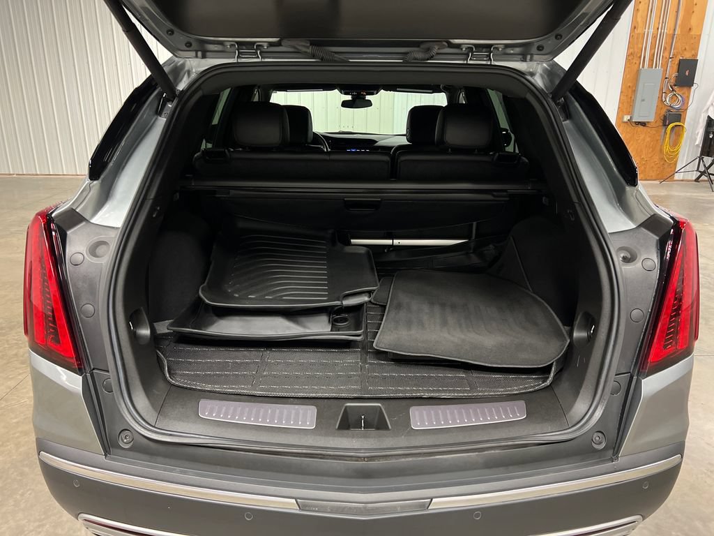 Certified 2023 Cadillac XT5 Premium Luxury w/ LPO, Floor Liner Package AWD/4WD image 11