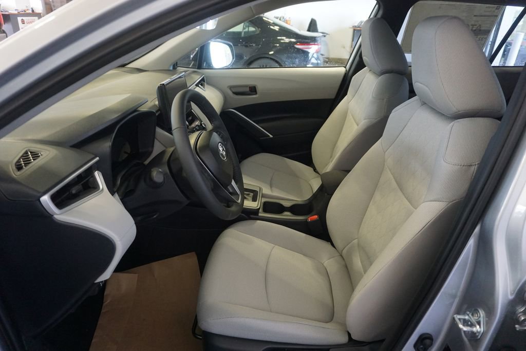 New 2026 Toyota Corolla Cross LE image 18
