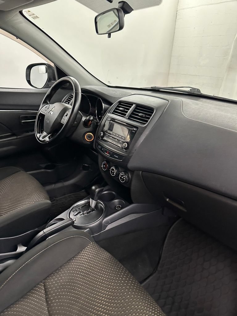 Used 2016 Mitsubishi Outlander Sport ES FWD image 33