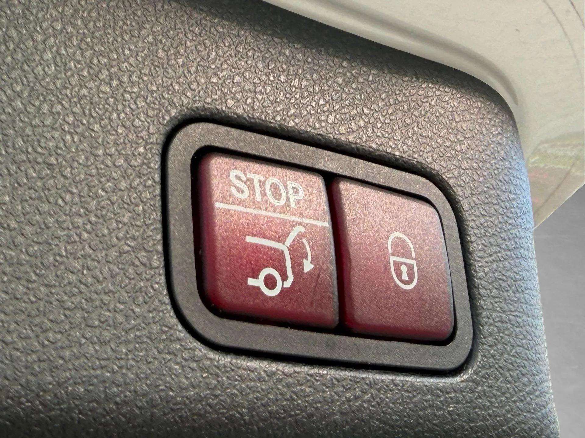 Used 2018 Mercedes-Benz GLE 350 image 47