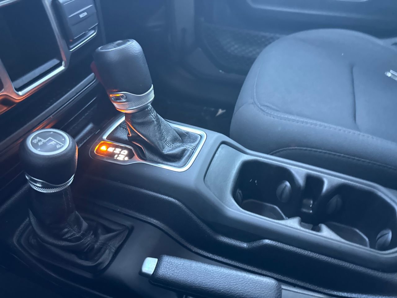 Used 2021 Jeep Wrangler Unlimited Sport image 21