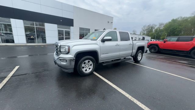 Used 2018 GMC Sierra 1500 SLE w/ SLE Value Package AWD/4WD image 4