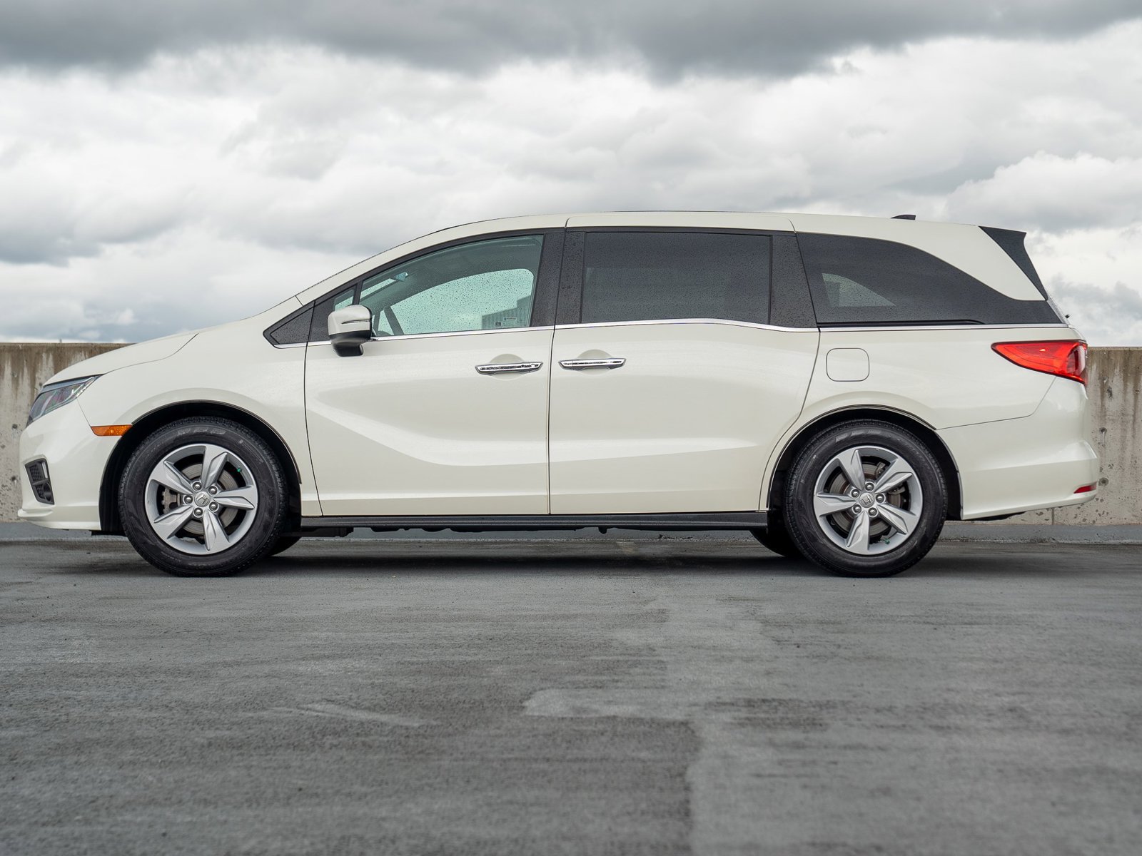 Used 2019 Honda Odyssey EX-L image 3