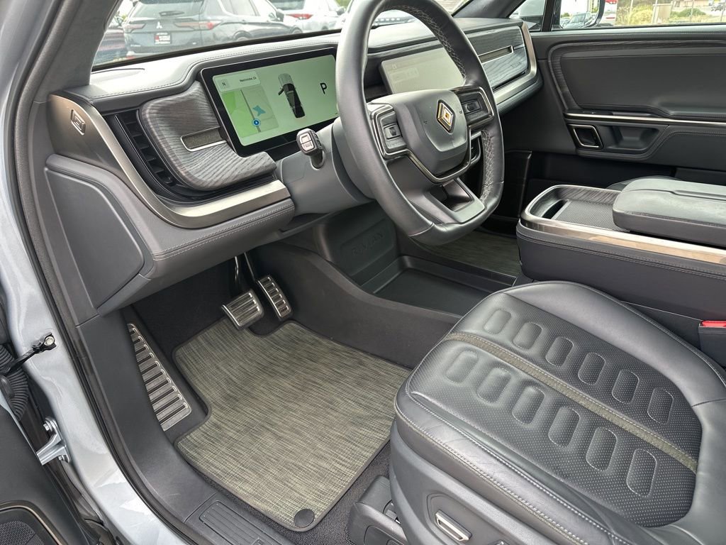 Used 2023 Rivian R1S Adventure image 19