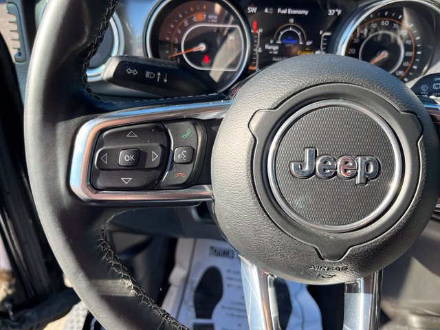 Used 2022 Jeep Wrangler Unlimited Sahara AWD/4WD image 29