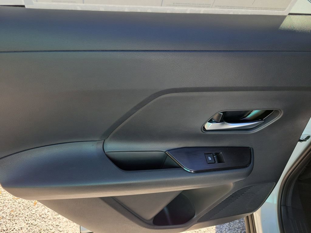 New 2026 Nissan Kicks SV image 13