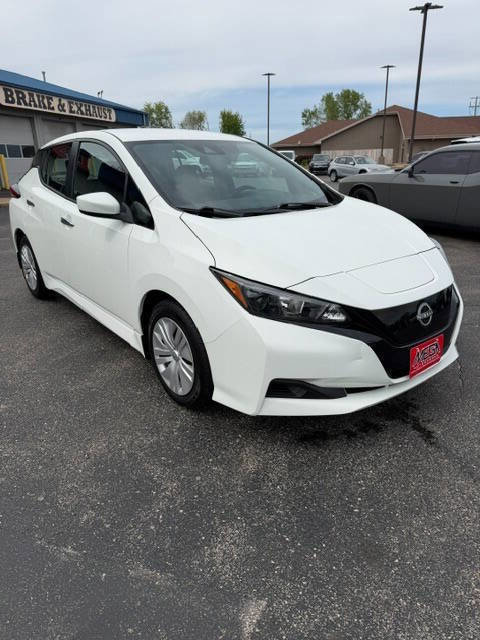 Used 2023 Nissan Leaf S FWD image 8