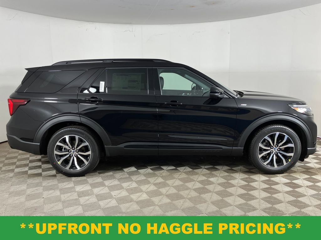 New 2026 Ford Explorer ST-Line image 2