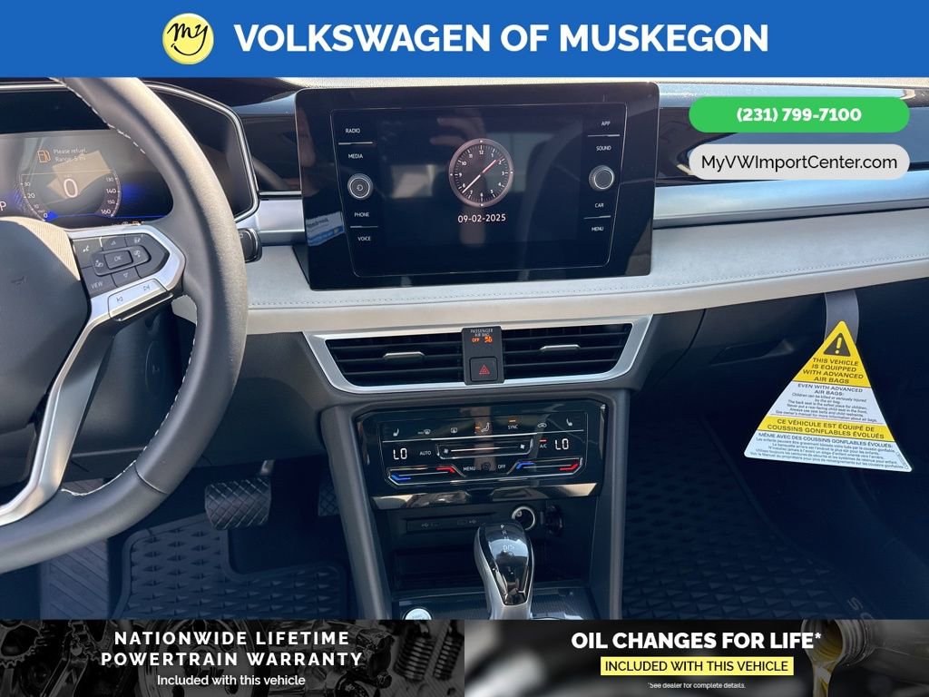 New 2025 Volkswagen Taos SE image 17
