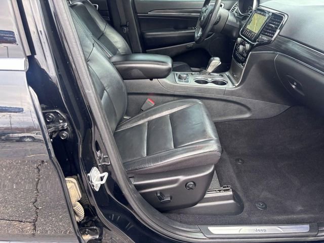 Used 2019 Jeep Grand Cherokee Limited image 30