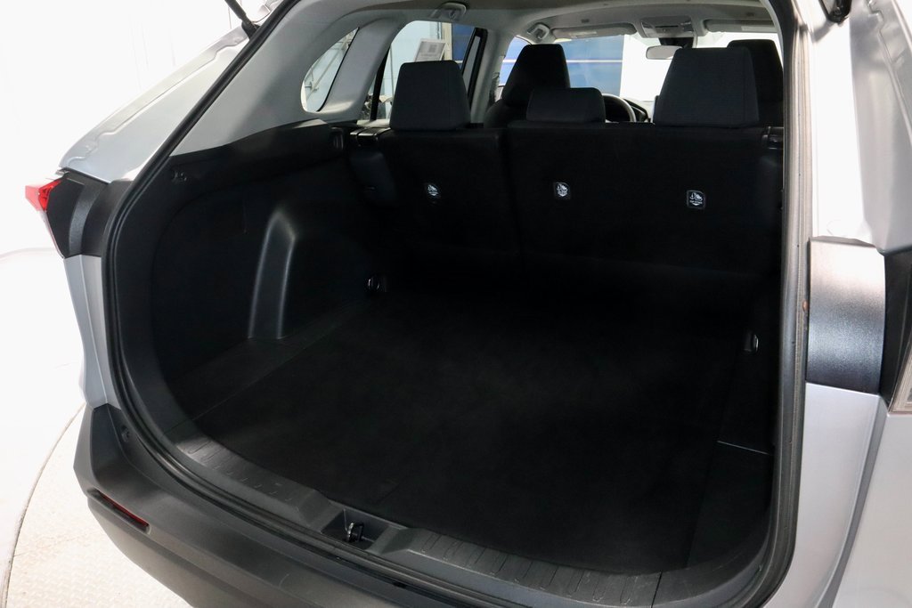 Used 2024 Toyota RAV4 LE image 14