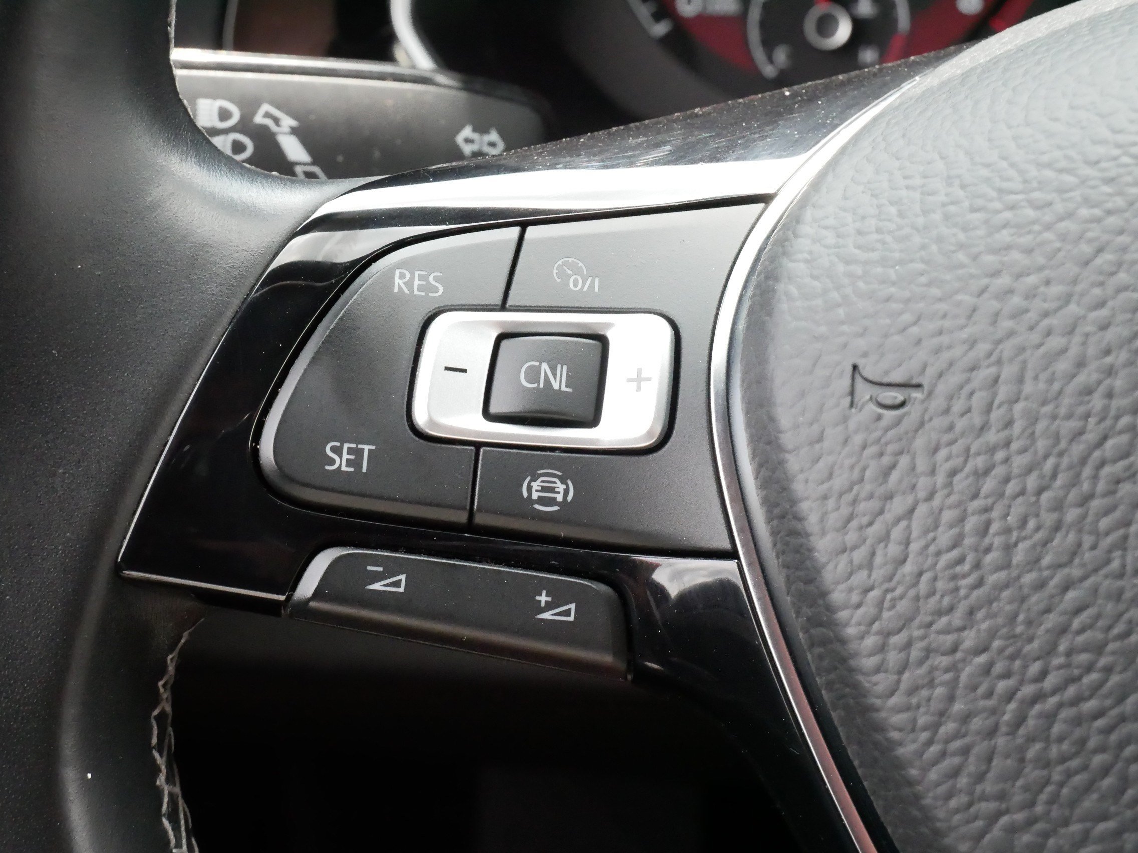 Used 2019 Volkswagen Jetta R-Line w/ R-Line Cold Weather Package FWD image 25