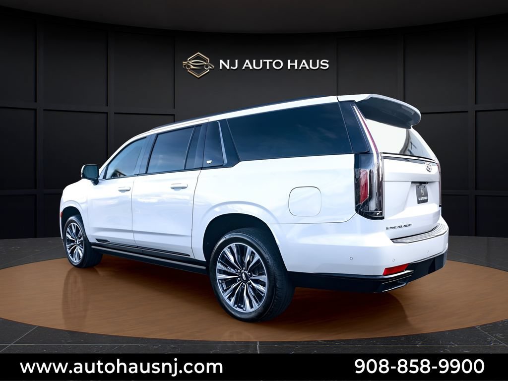 Used 2023 Cadillac Escalade ESV Sport w/ Touring Package AWD/4WD image 6