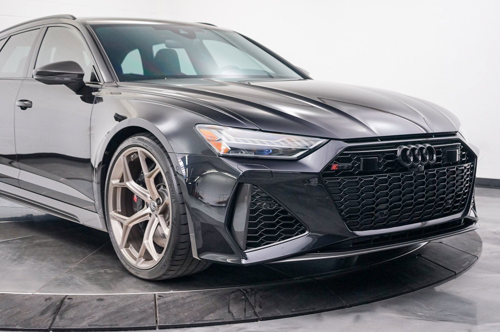 Used 2024 Audi RS 6 performance image 10