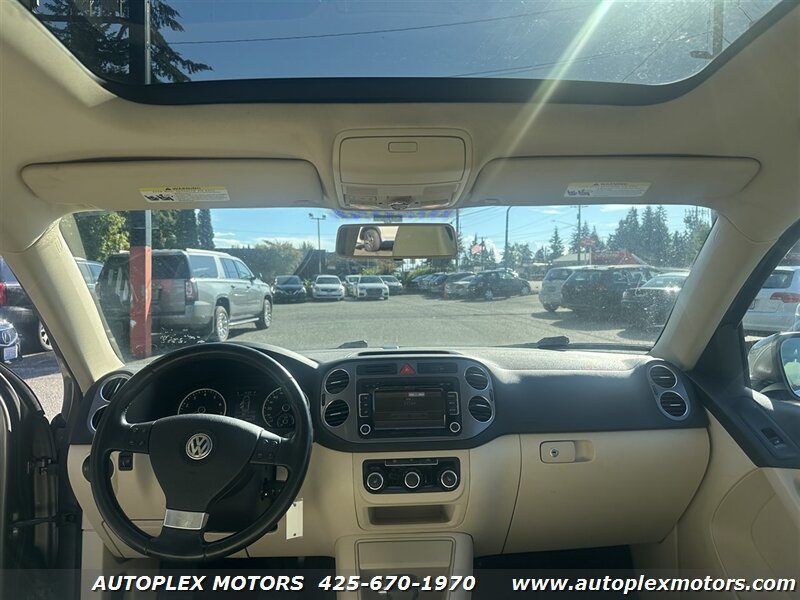 Used 2010 Volkswagen Tiguan S AWD/4WD image 6