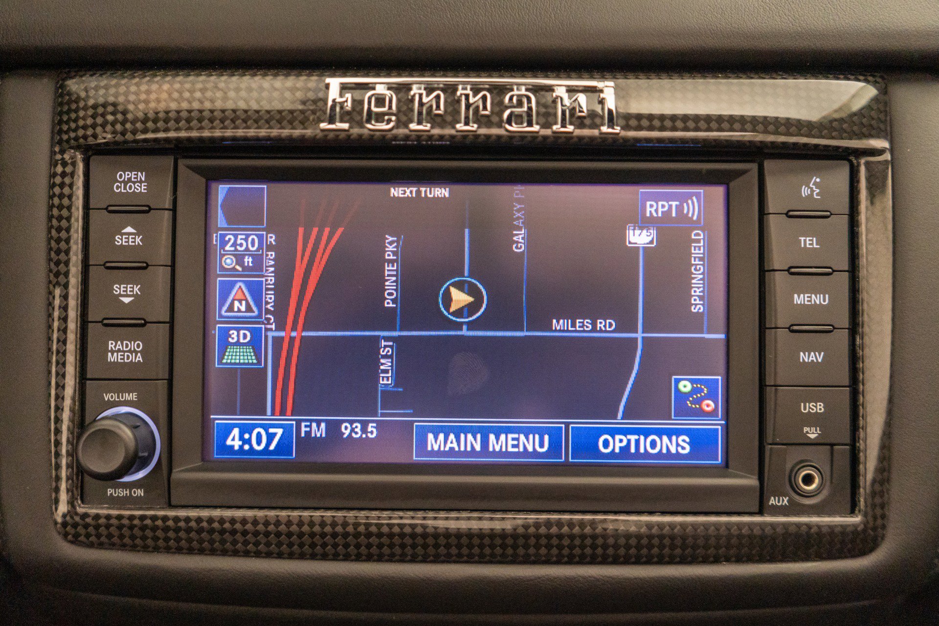 Used 2011 Ferrari California image 17