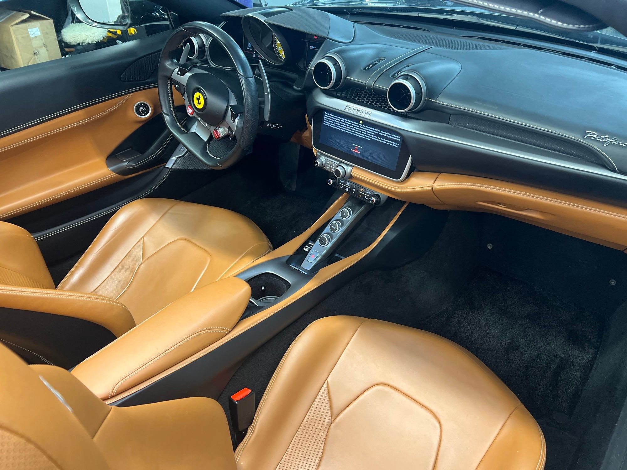 Used 2019 Ferrari Portofino RWD image 7