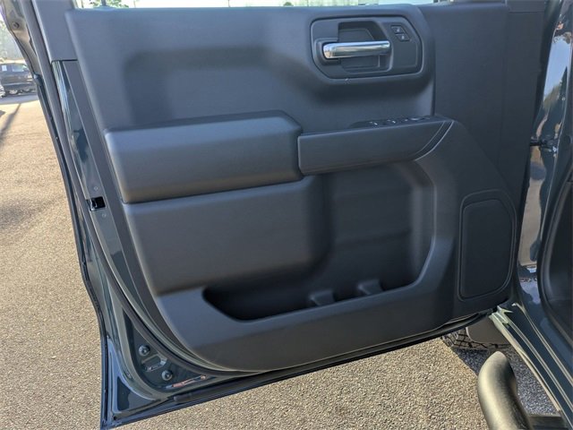 New 2026 Chevrolet Silverado 1500 Custom Trail Boss w/ Dark Appearance Package image 9