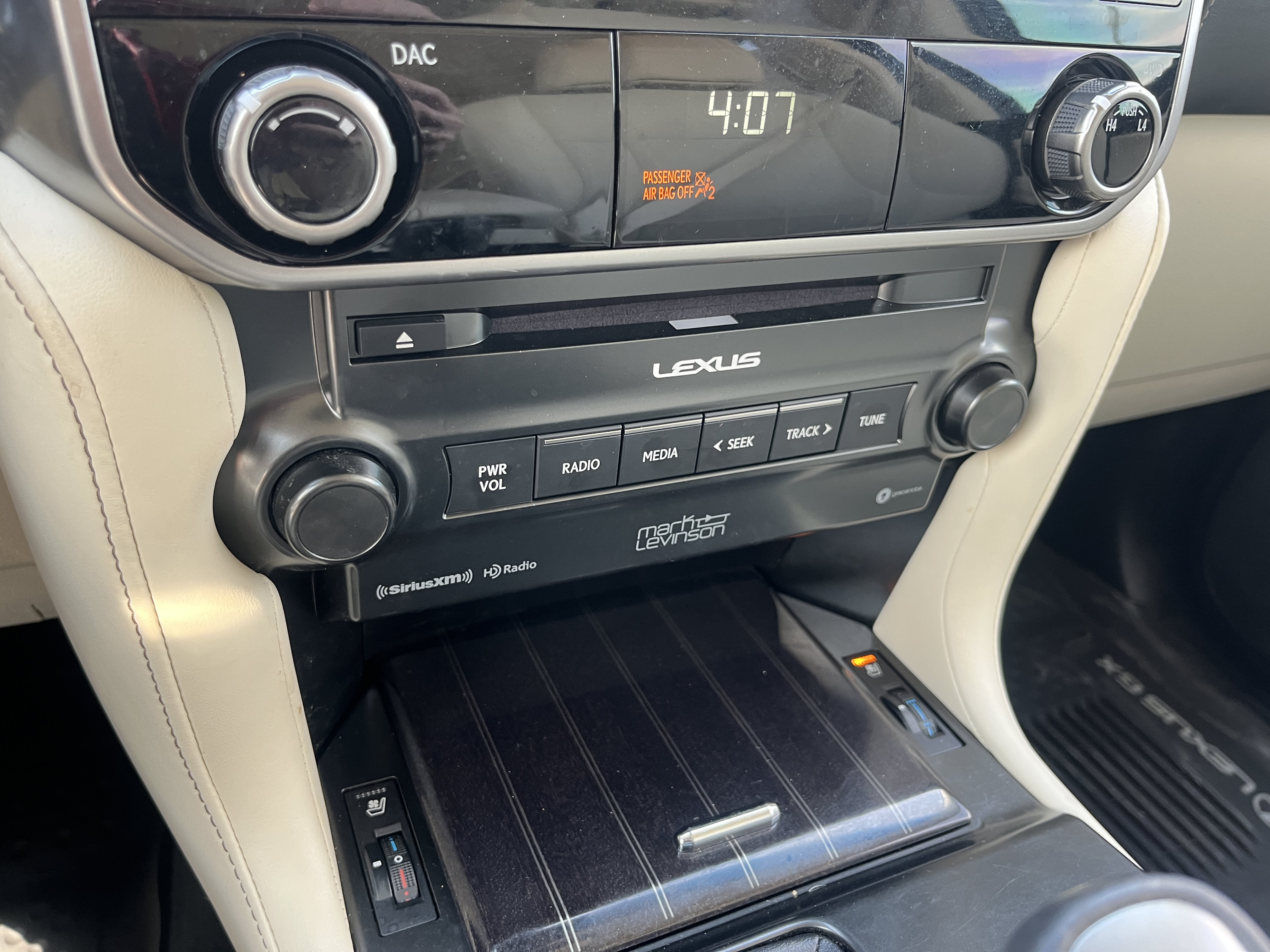 Used 2023 Lexus GX 460 Premium w/ Premium Plus Package AWD/4WD image 30