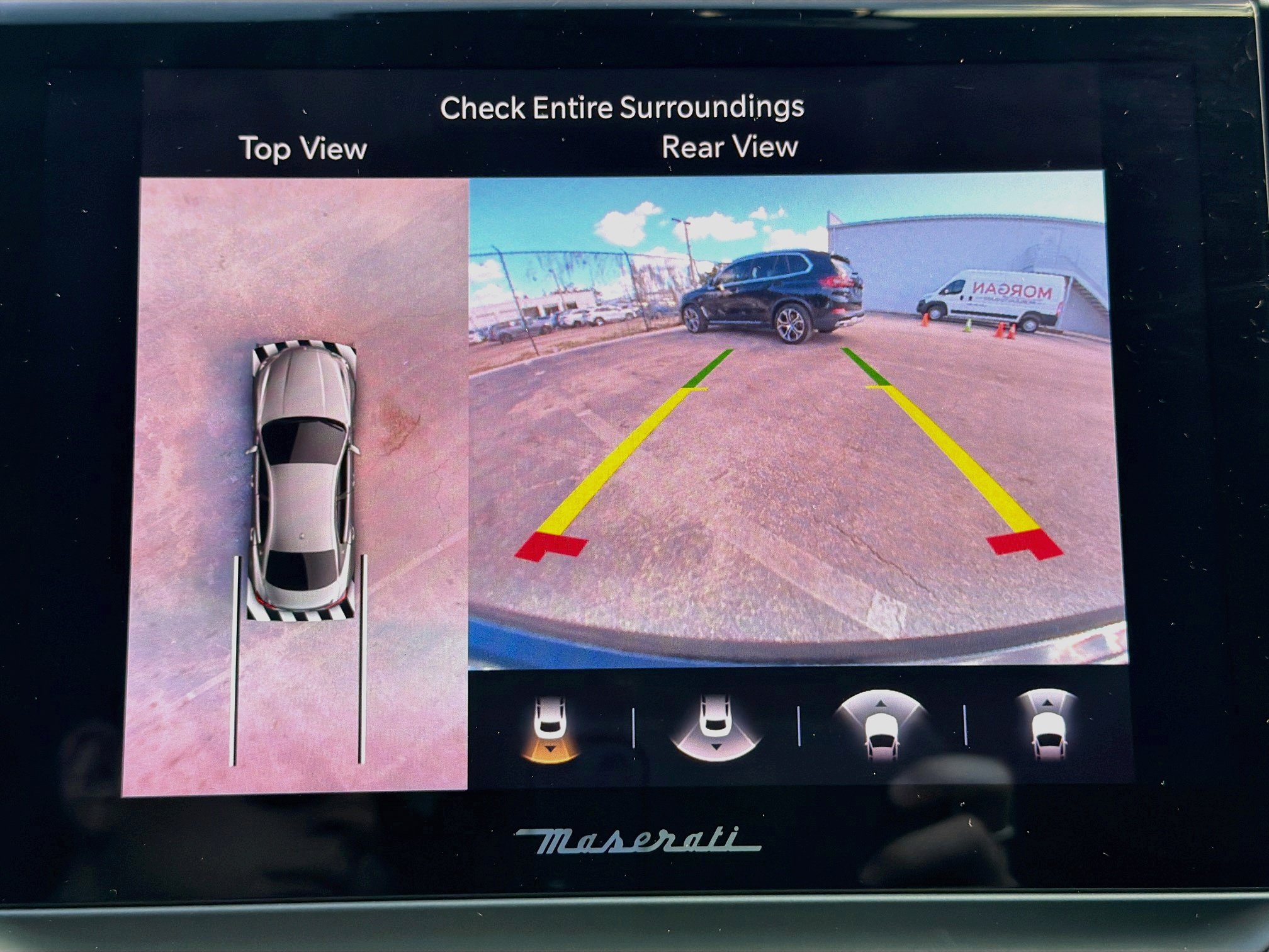 Used 2021 Maserati Ghibli Trofeo RWD image 32