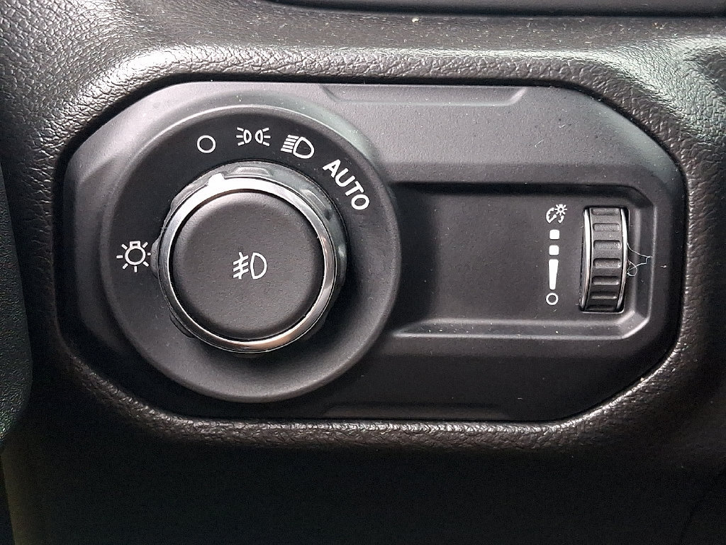 Used 2023 Jeep Wrangler Sport AWD/4WD image 27