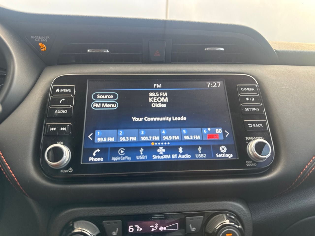 Used 2023 Nissan Kicks SR w/ SR Premium Package FWD image 38