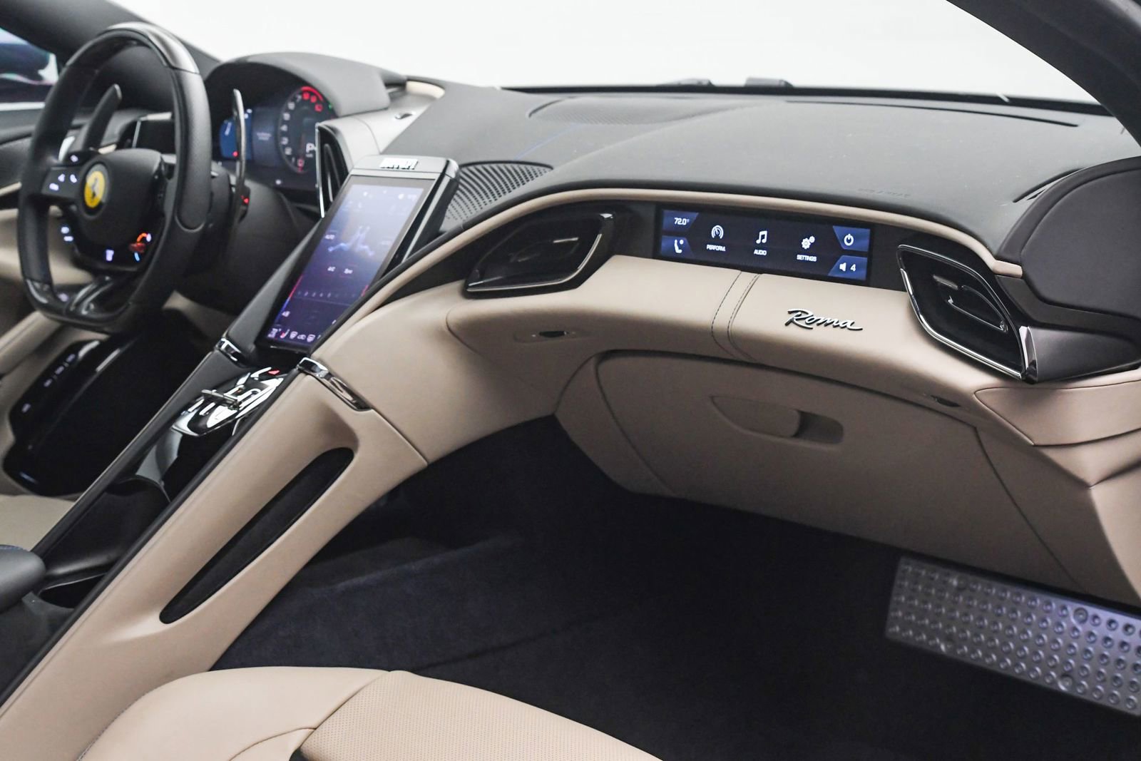 Certified 2022 Ferrari Roma image 20