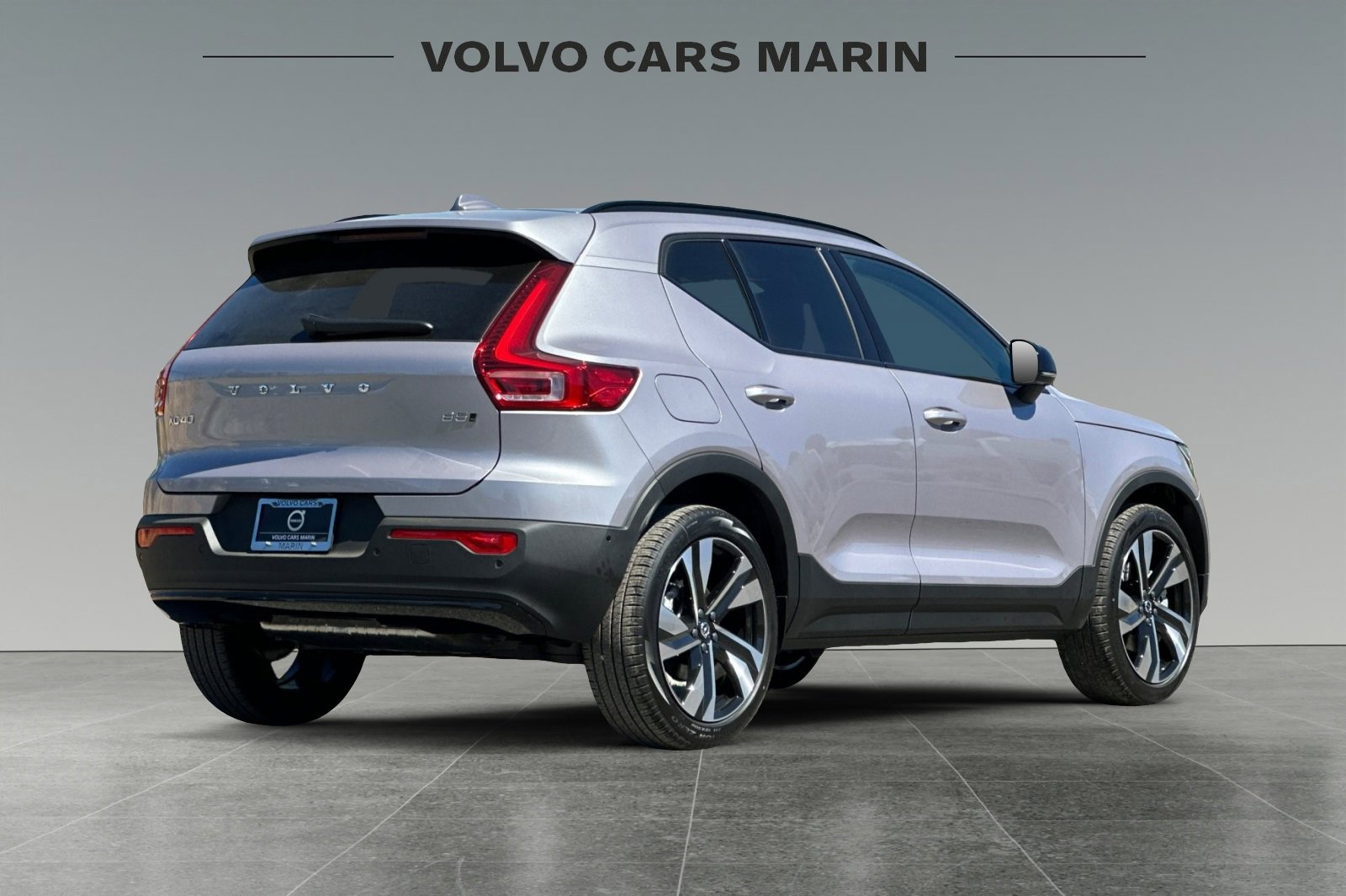 New 2026 Volvo XC40 B5 Ultra w/ Climate Package image 2