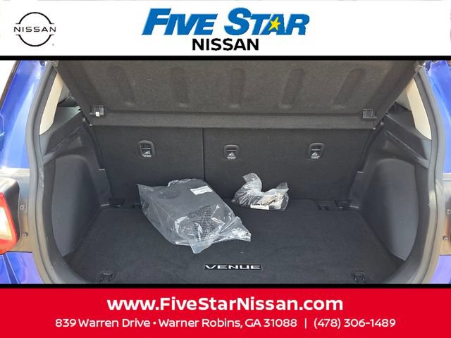 Used 2023 Nissan Rogue SV w/ SV Premium B Package FWD image 11