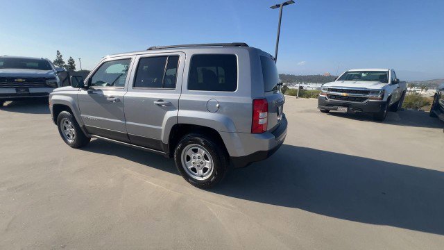 Used 2015 Jeep Patriot Sport w/ Power Value Group FWD image 6