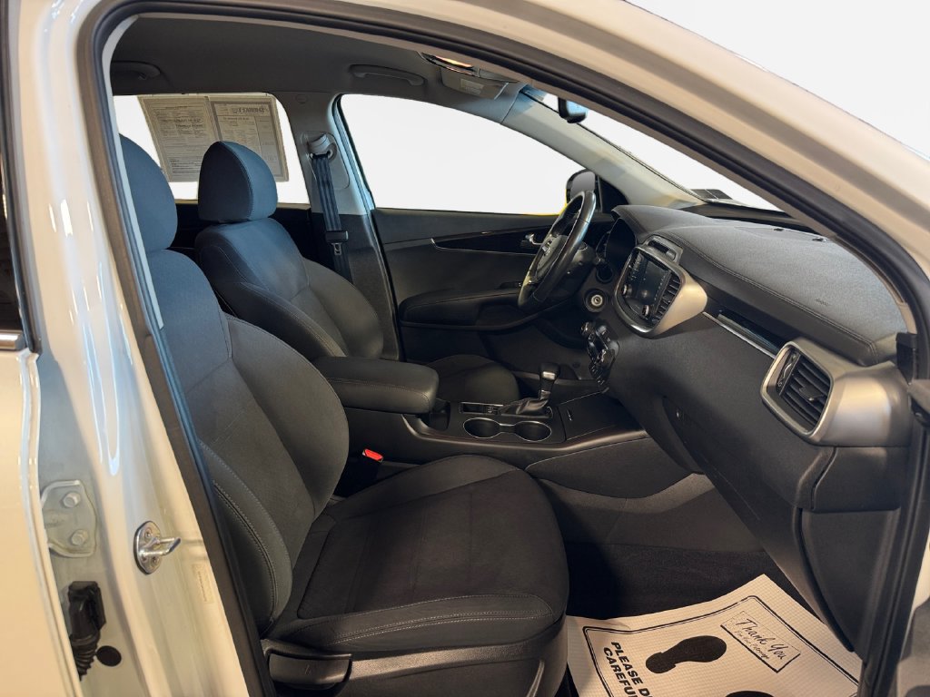 Used 2019 Kia Sorento AWD w/ LX Convenience Package image 26